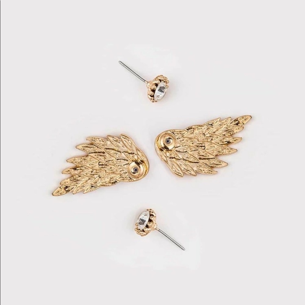 🔥3/$20🔥 Wing Shaped Rhinestone Swing Earrings - Picture 3 of 3